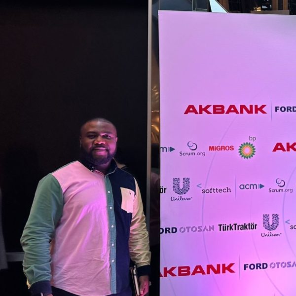 WhatsApp Image 2023-12-09 at 23.00.16_c14df189