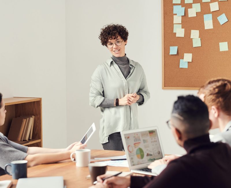 pexels-fauxels-3184295